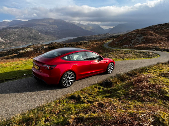 特斯拉公布新资本规划:2024年支出或破百亿美元大关