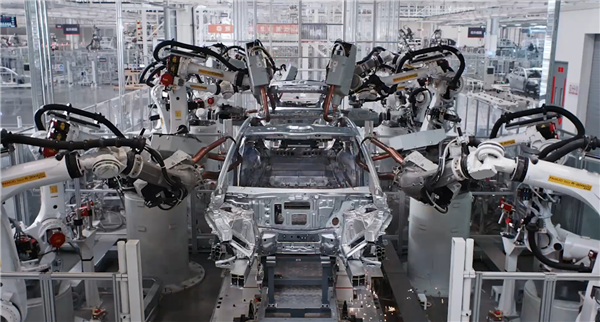 76秒下线一辆车!小米汽车工厂生产效率惊艳