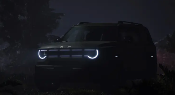 北京汽车全新BJ30预告图曝光,硬派造型引领轻越野风潮