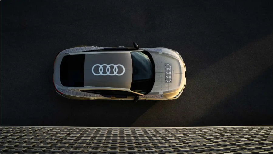 年内重磅发布!奥迪 RS e-tron GT Performance 预告图放出