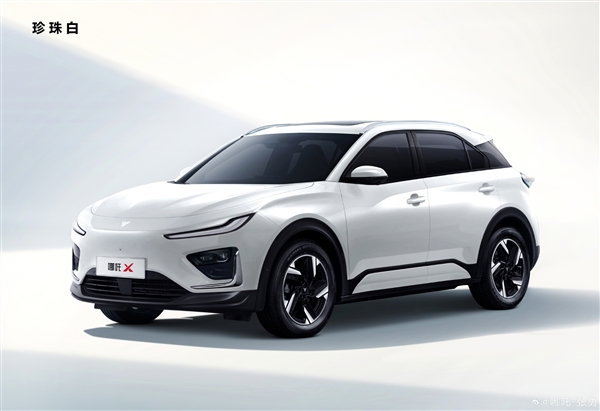 哪吒CEO张勇回应周鸿祎批评:将重新上市三款车型并加强营销