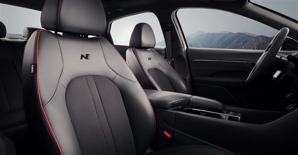 北京现代全新索纳塔震撼上市,售价惊喜,配置豪华,引领合资B级轿车市场新潮流