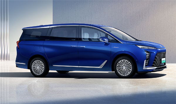 别克GL8陆尊PHEV正式上市，售价35.99万起！