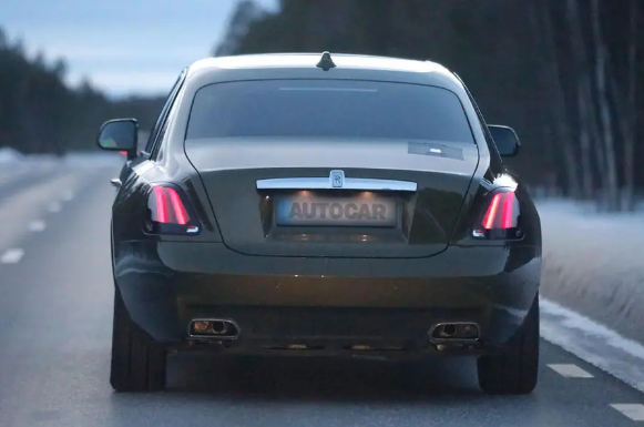 劳斯莱斯Series 2古思特谍照曝光,V12动力或成最后狂欢