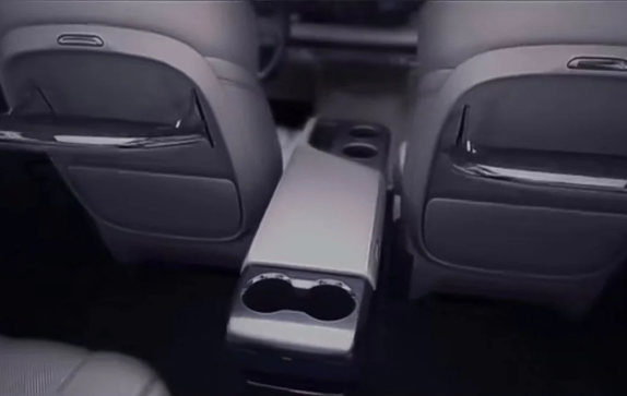 别克GL8插电混动版曝光,续航超千公里引期待