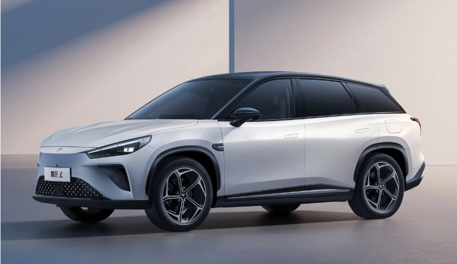 哪吒汽车CEO张勇寻求网友意见,品牌改名成热议