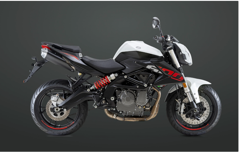 贝纳利TNT600i 2024版上市,直列四缸动力,3.78万元超值体验