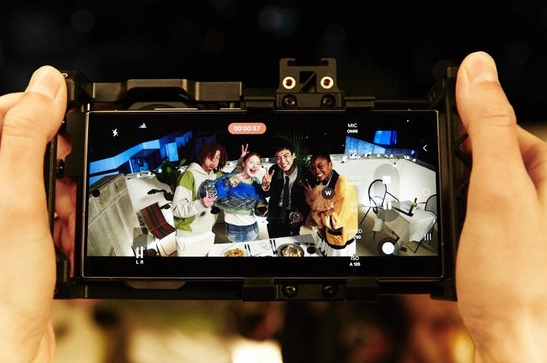 解锁夏日影像新境界:三星Galaxy S24 Ultra的超视觉影像体验