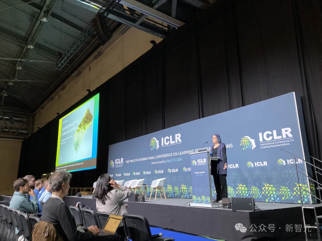 图灵巨头现身ICLR,顶会现场疯狂追星LeCun、Bengio!中国团队三大技术趋势引爆AGI新想象