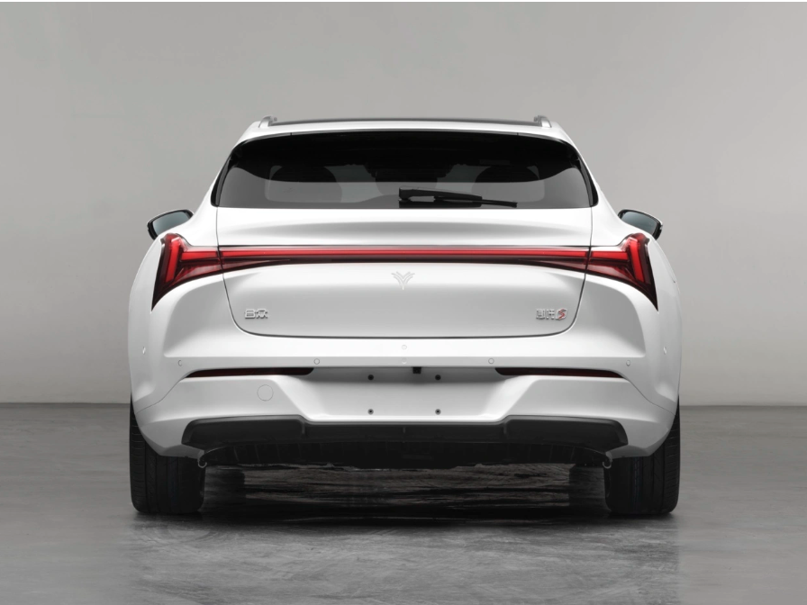 哪吒S猎装版预计 7 月上市,纯电增程双动力任你选