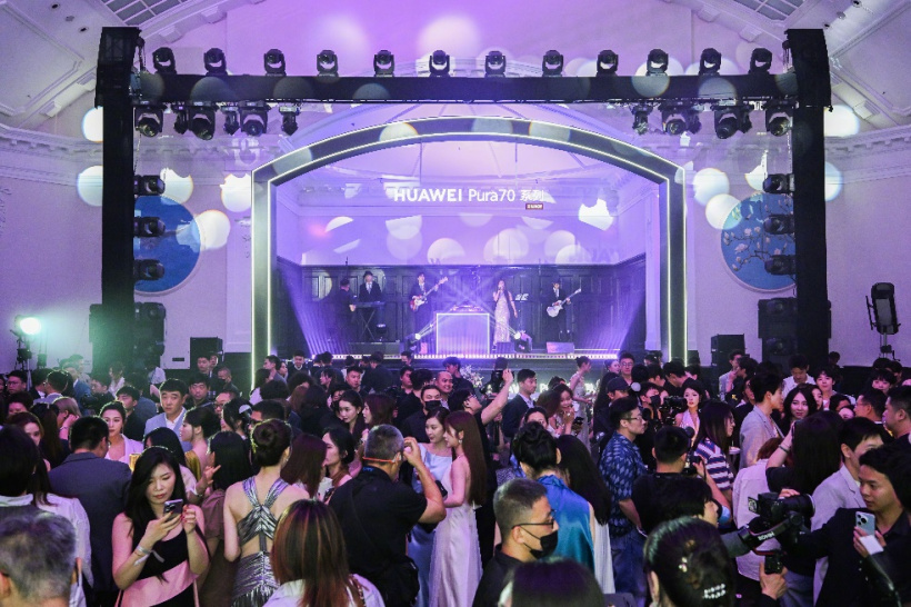 HUAWEI Pura 70 锐意风尚之夜,先锋姿态诠释锐意向前