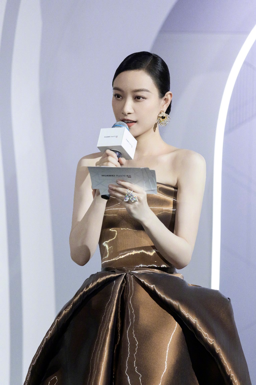 HUAWEI Pura 70 锐意风尚之夜,先锋姿态诠释锐意向前