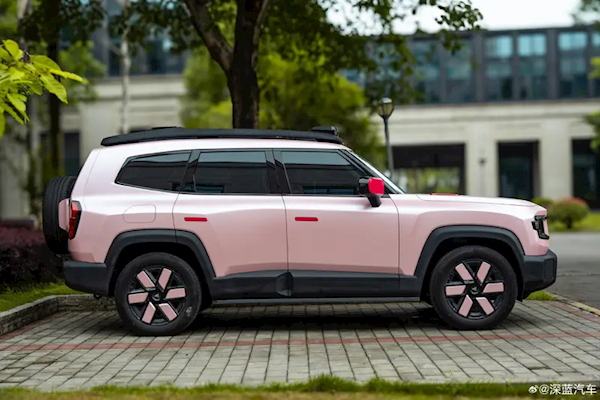 满满少女感!深蓝G318新款车漆曝光,6月正式交付