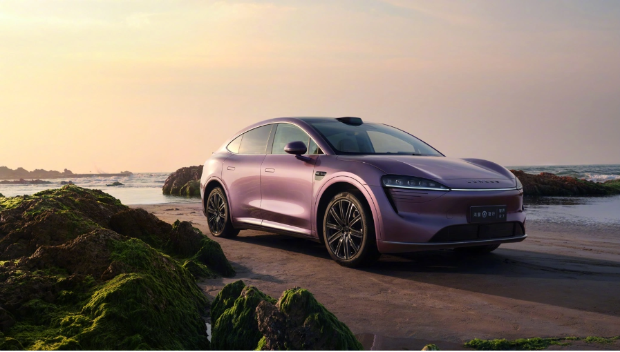 华为余承东：鸿蒙智行智界R7轿跑SUV预计 9 月上市