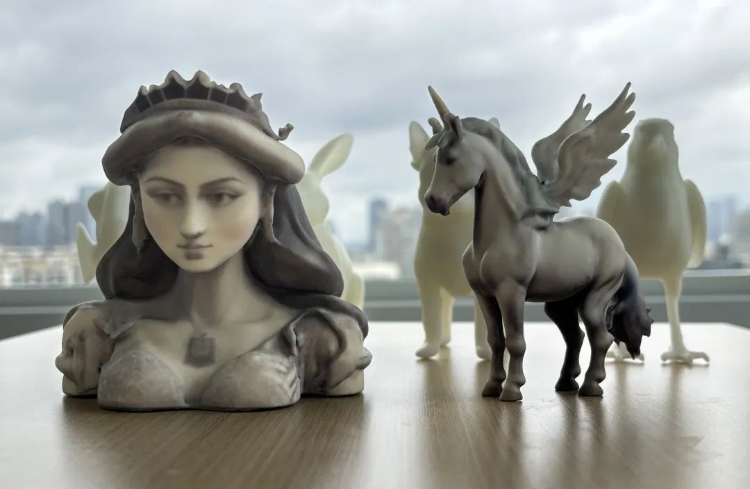 3D 版 SORA 来了！DreamTech 推出全球首个原生 3D-DiT 大模型 Direct3D