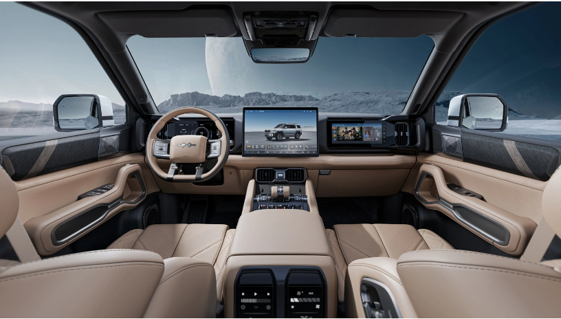 硬派‘大豹子’来袭，比亚迪方程豹豹8内饰官图发布，6/7座设计满足不同需求