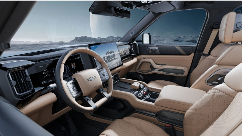 硬派‘大豹子’来袭，比亚迪方程豹豹8内饰官图发布，6/7座设计满足不同需求