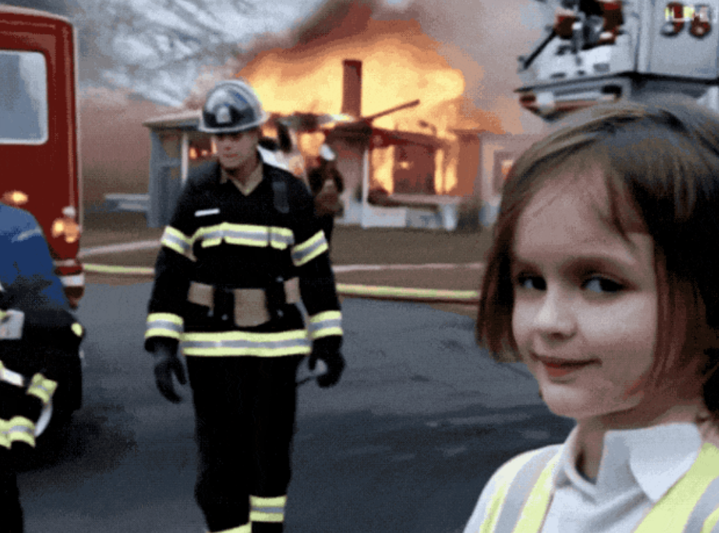 AI在用 | 鳌拜和韦小宝秀恩爱、奥特曼和黄仁勋打起来,Luma翻车离谱到可爱