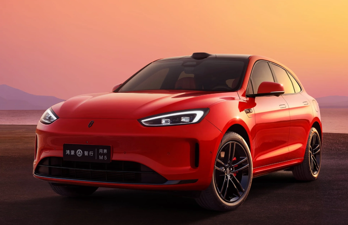 华为高阶智驾加持，问界新M5交付破万辆，24.98万起售