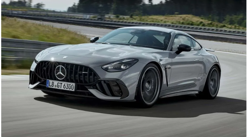 梅赛德斯-AMG GT 63 Pro震撼首秀：4.0T V8心脏，3.2秒破百，极速挑战317公里