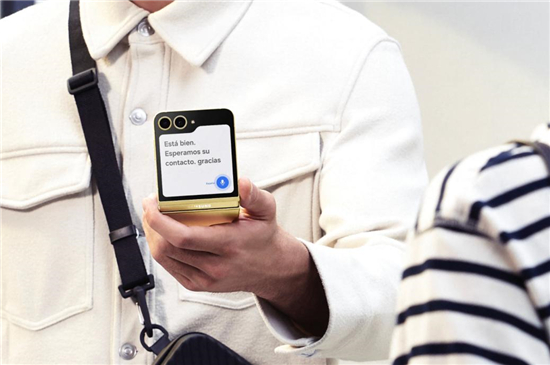 三星第六代折叠屏旗舰手机将登陆国内 新品火热预定中