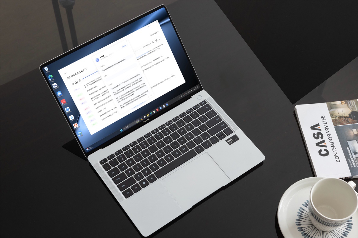 轻且强的全新华为 MateBook X Pro 迎来新配置 2TB 大存储普及风暴来了