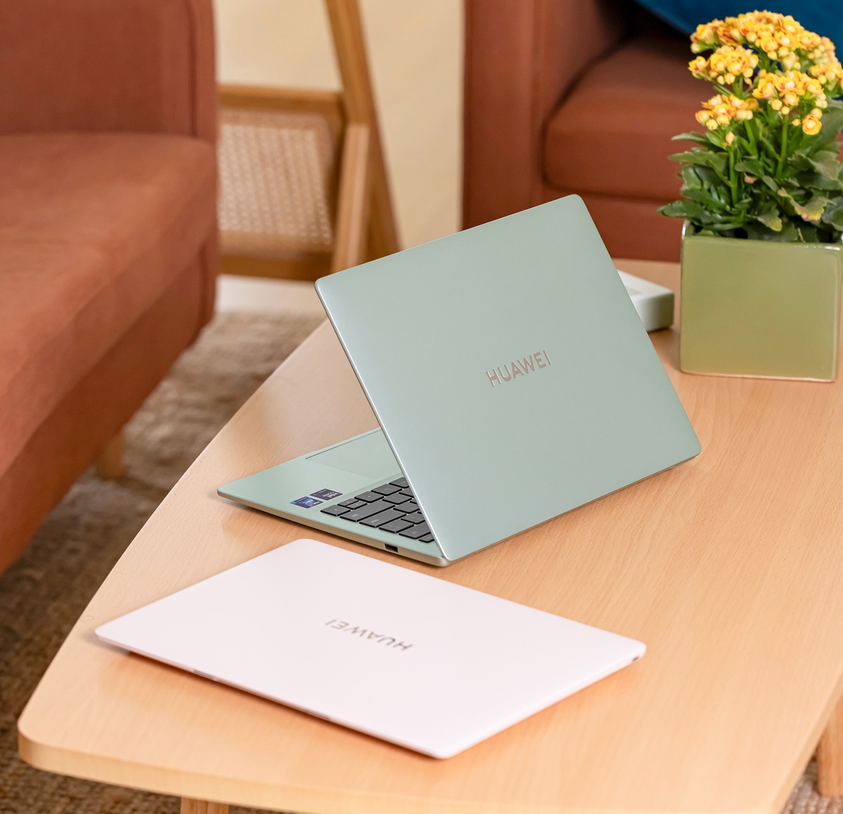 轻且强的全新华为 MateBook X Pro 迎来新配置 2TB 大存储普及风暴来了