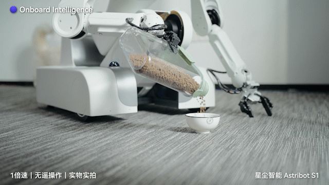 世界机器人大会上,这家承载「未来养老希望」的国产机器人被包围了