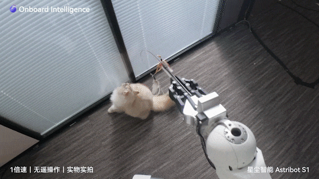 世界机器人大会上,这家承载「未来养老希望」的国产机器人被包围了