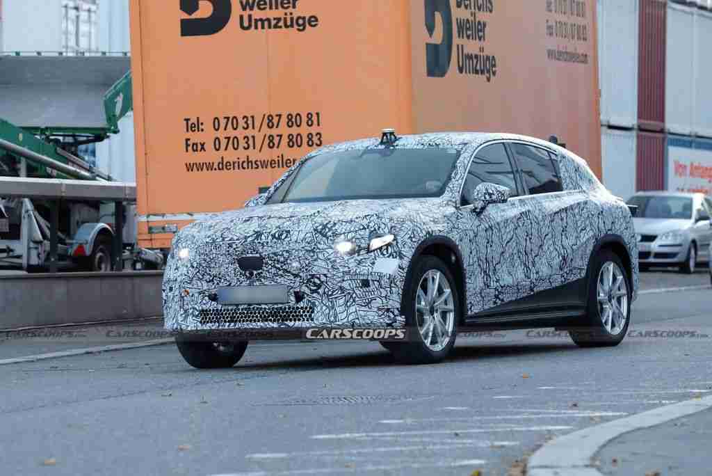 2027 款梅赛德斯 GLC 电动轿跑 SUV 路测照曝光:全新前脸设计
