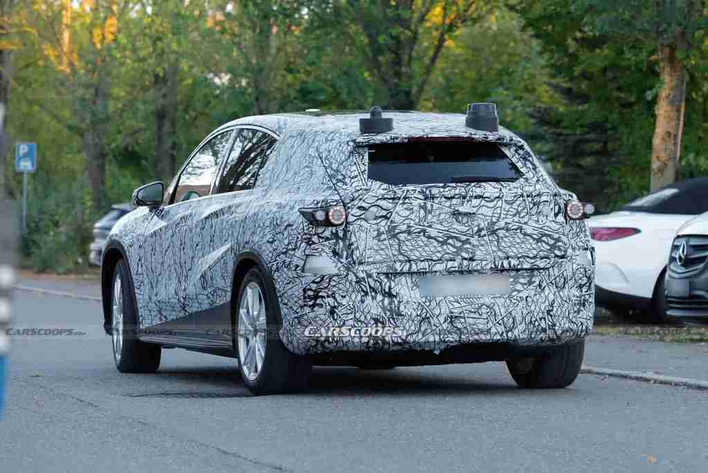 2027 款梅赛德斯 GLC 电动轿跑 SUV 路测照曝光:全新前脸设计