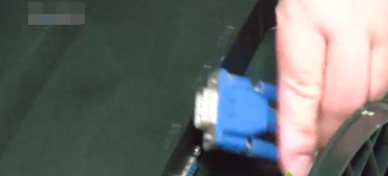 Win10专业版系统电脑屏幕不清晰有虚影怎么回事