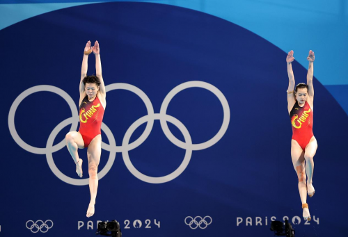 速度与智能的完美融合:佳能EOS R1体育摄影新选择