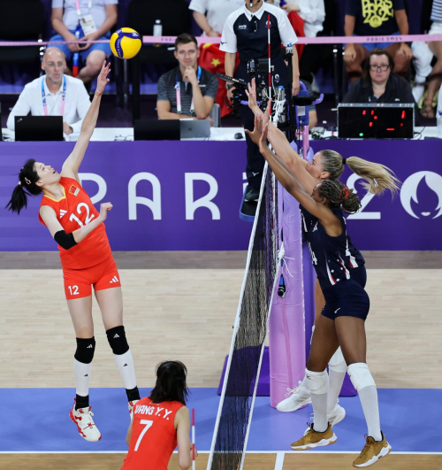 速度与智能的完美融合:佳能EOS R1体育摄影新选择