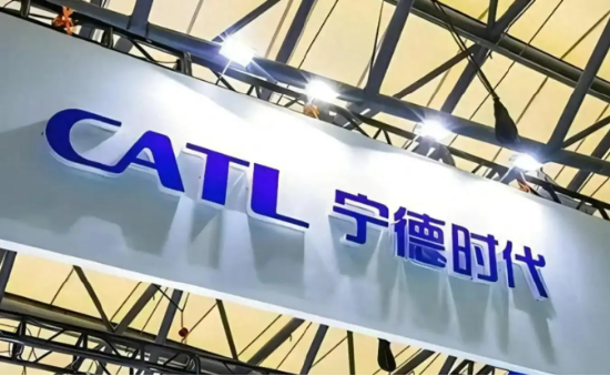 中国动力电池铁路运输试点启动，宁德时代与比亚迪双发上车