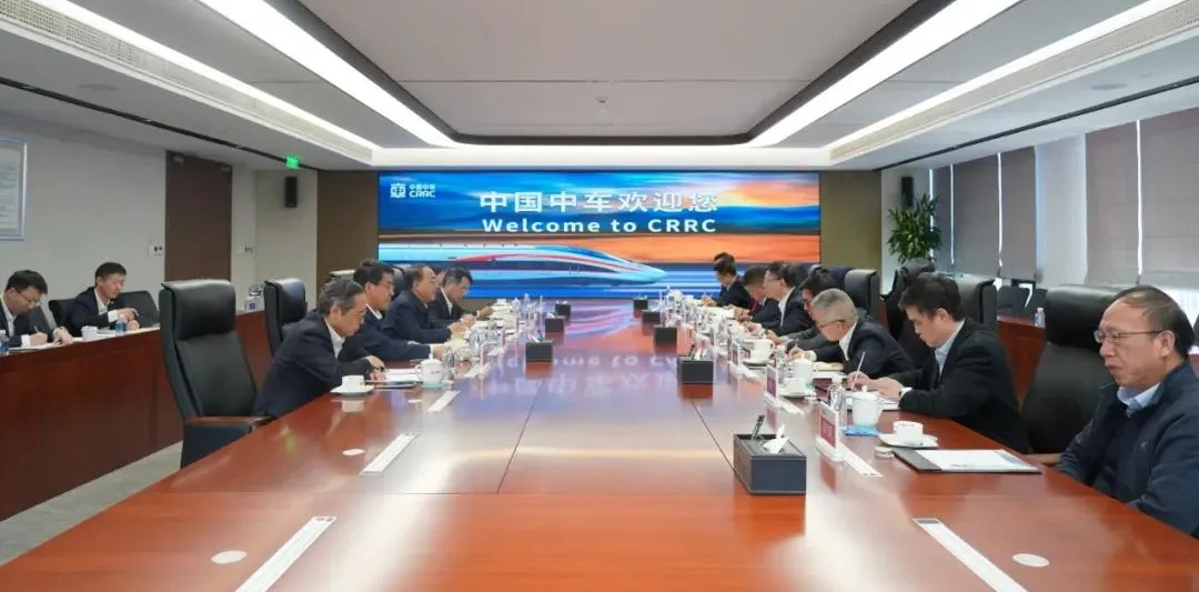 同济大学与中国中车集团续签续建“同济中车创新研究中心”合作协议