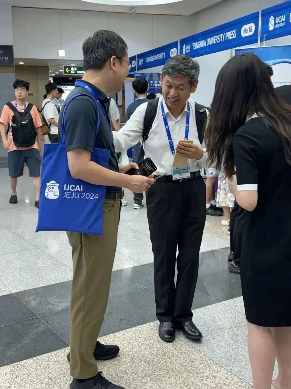 对话 IJCAI2024 大会主席张成奇:克服了幻觉,大模型就不够「靓丽」