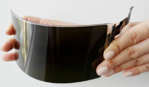 OLED技术：跨界应用开启无限可能