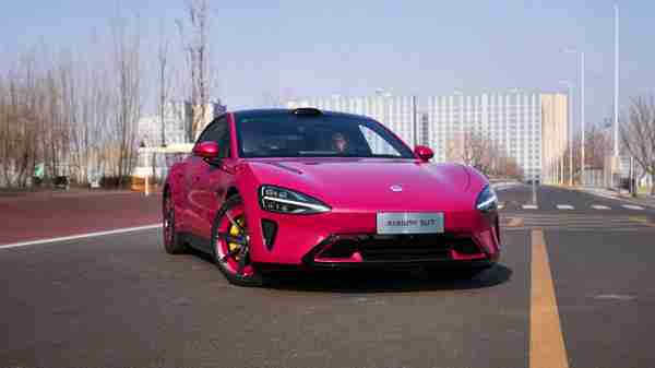 雷军:小米SU7总交付量已突破15万辆 12月超Model 3