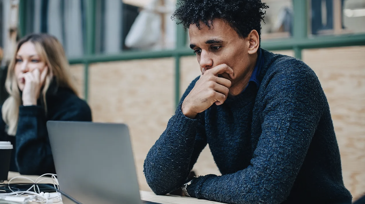 皮尤：美国人工作中鲜用AI