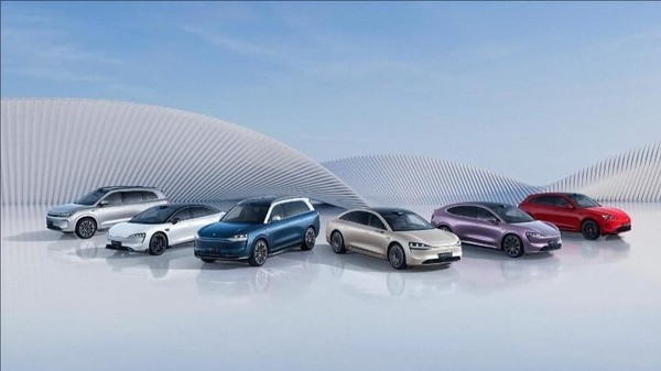 鸿蒙智行5万销量，问界M9成主力