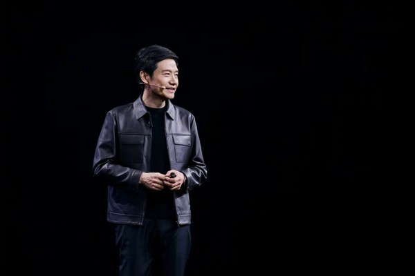 罗永浩力挺雷军！绿牌设计，汽车工业的末日？