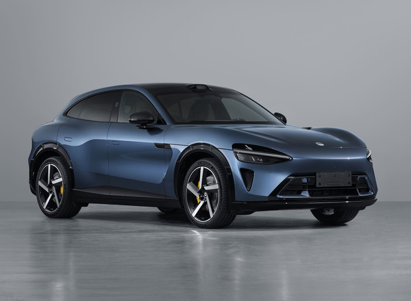 小米YU7无尾翼仅鸭翼版本上市