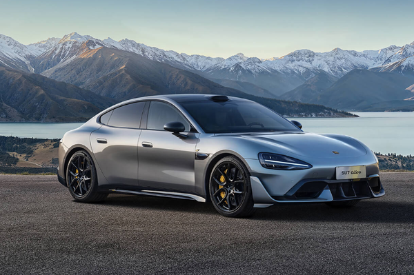 小米汽车过去四周锁单超过5.5万台 累计订单6.4万台