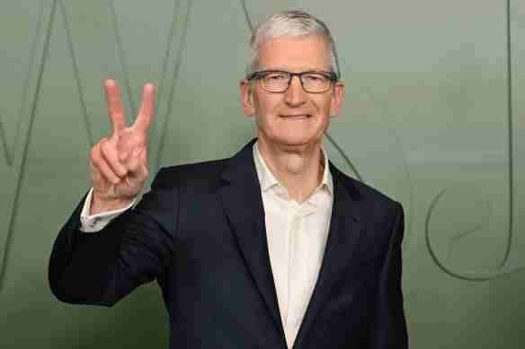 乔布斯70周年诞辰！库克发文缅怀：致敬他的影响力！