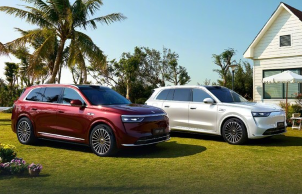 问界M8/新M9小订1小时超1.1万，预售36.8万起