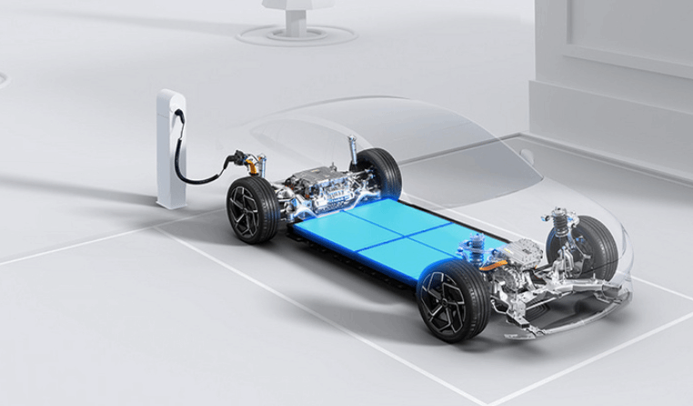 比亚迪1000V超充平台发布快充技术普及