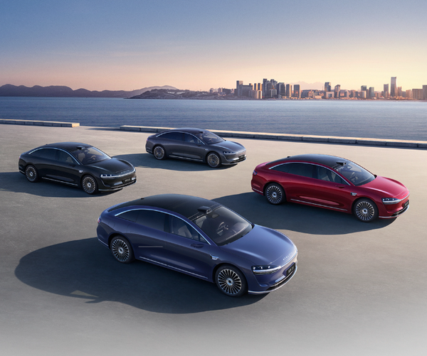 享界S9增程版700店进驻预售31.8万起