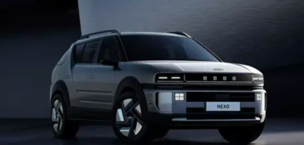 现代Nexo新一代亮相，续航700km氢燃料电池