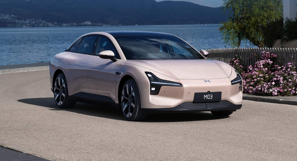 小鹏MONAM03海外首秀何小鹏加速全球布局